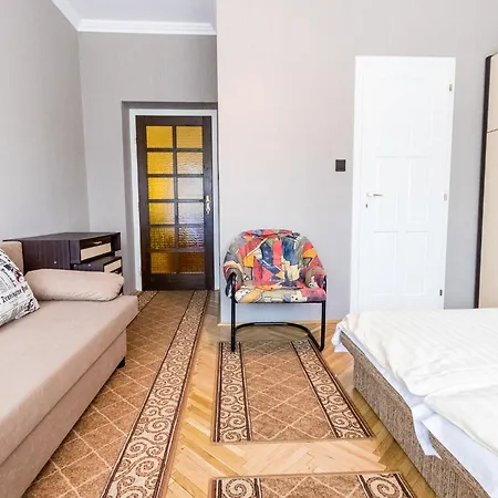 Leander Apartament *