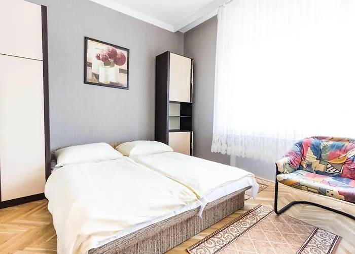 Leander Apartament *